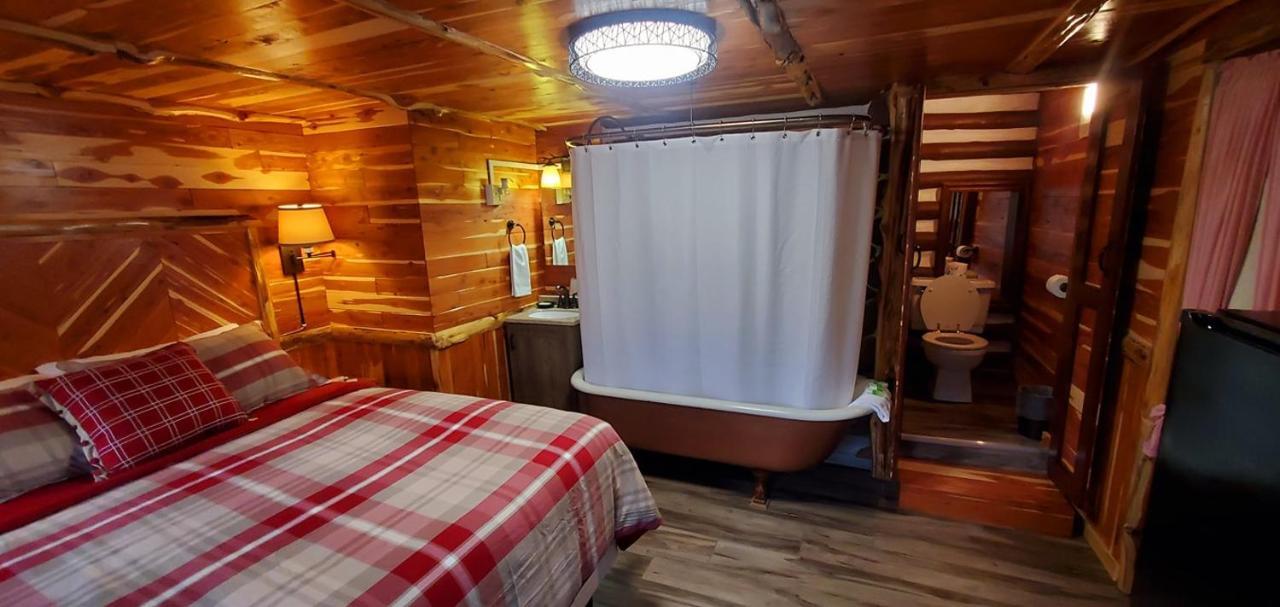 Log Cabin Inn Eureka Springs Esterno foto