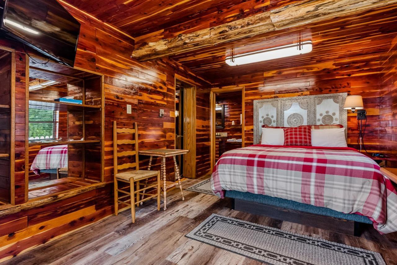 Log Cabin Inn Eureka Springs Esterno foto