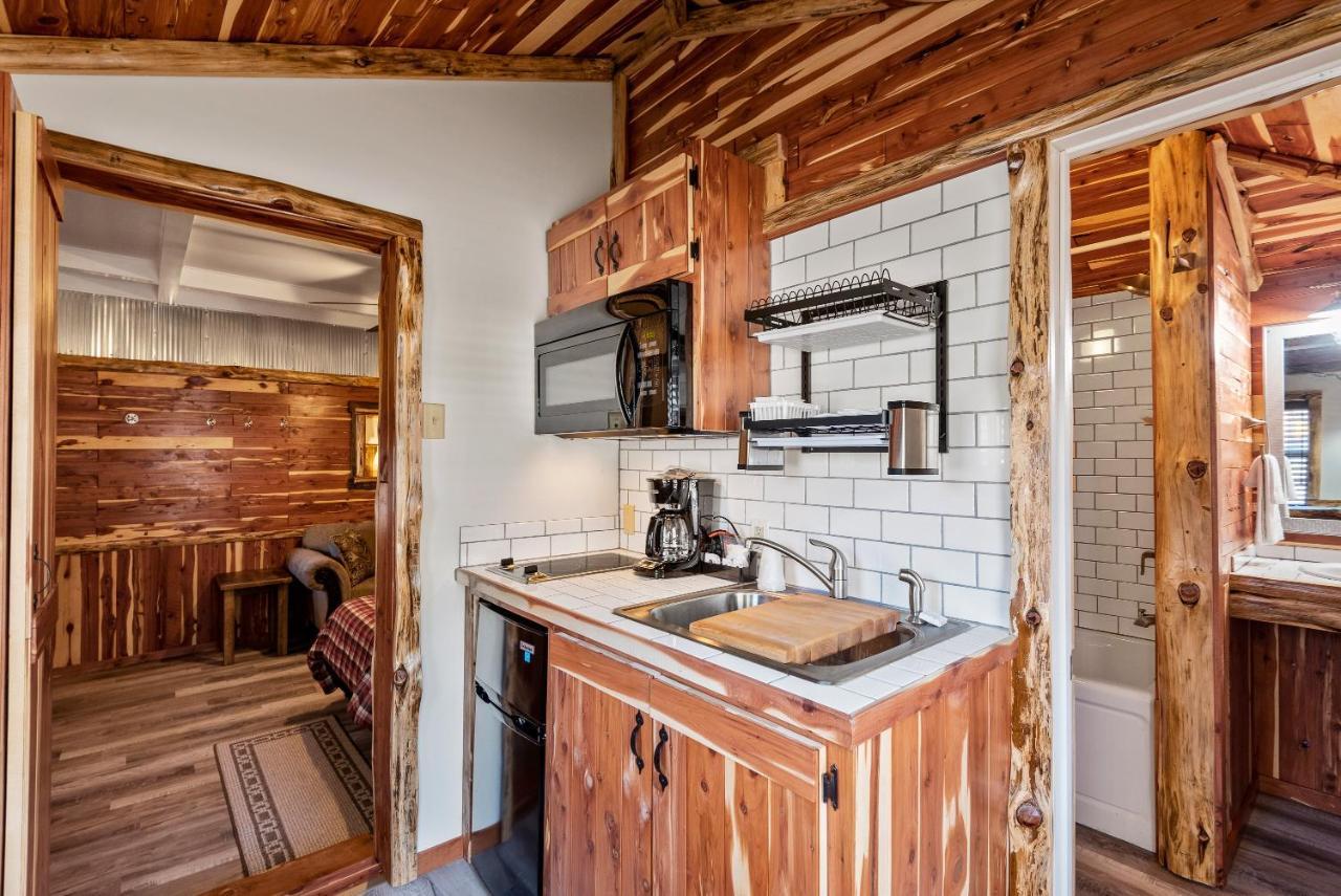 Log Cabin Inn Eureka Springs Esterno foto