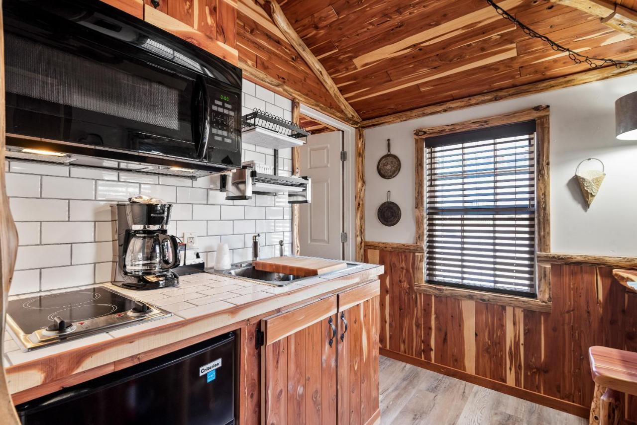 Log Cabin Inn Eureka Springs Esterno foto