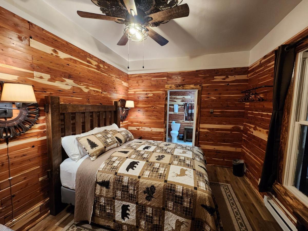 Log Cabin Inn Eureka Springs Esterno foto